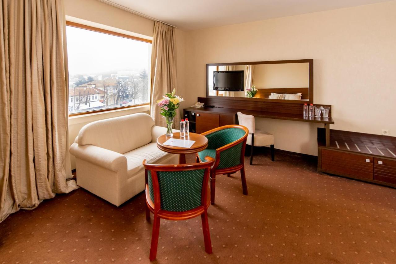 Hemus Hotel - Vratza Vratsa Bagian luar foto