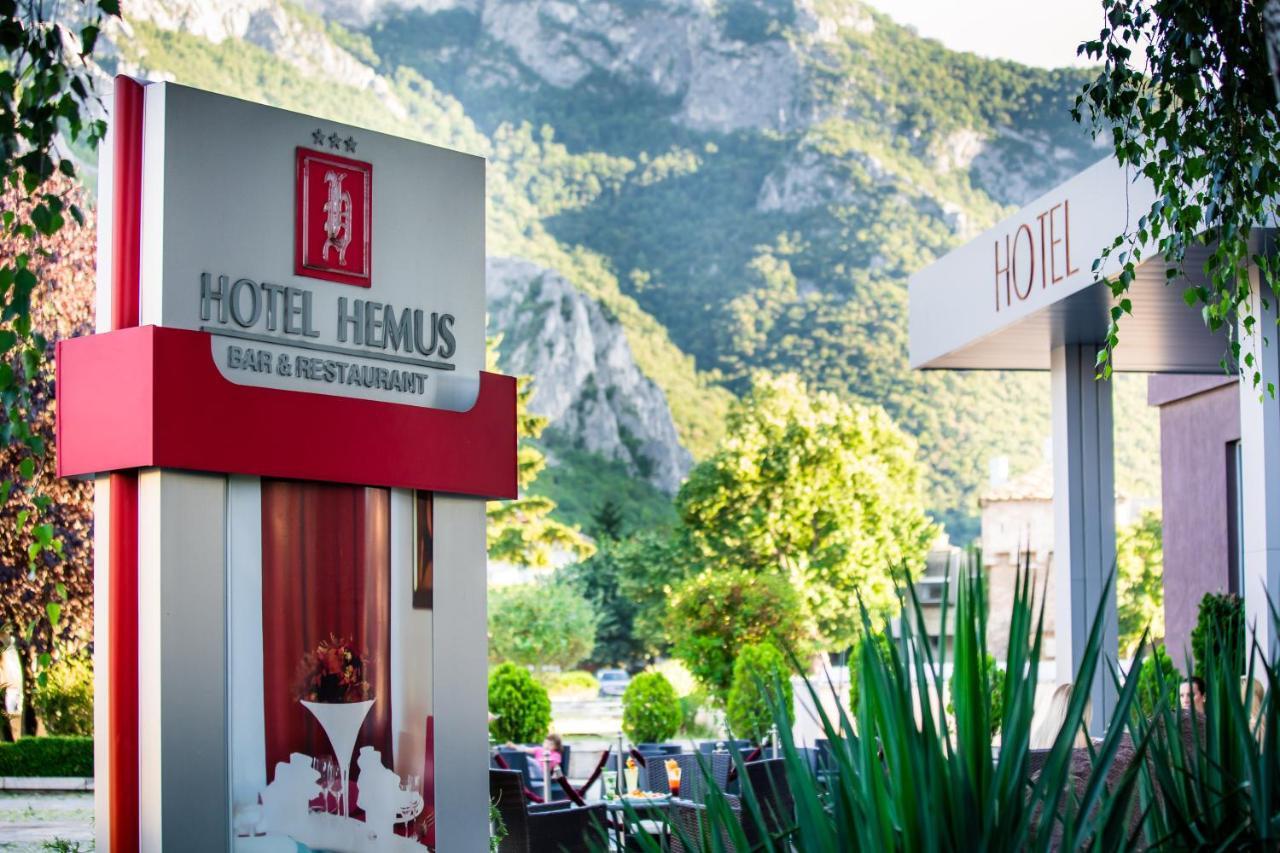 Hemus Hotel - Vratza Vratsa Bagian luar foto