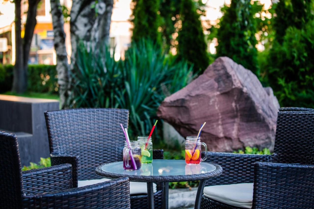 Hemus Hotel - Vratza Vratsa Bagian luar foto