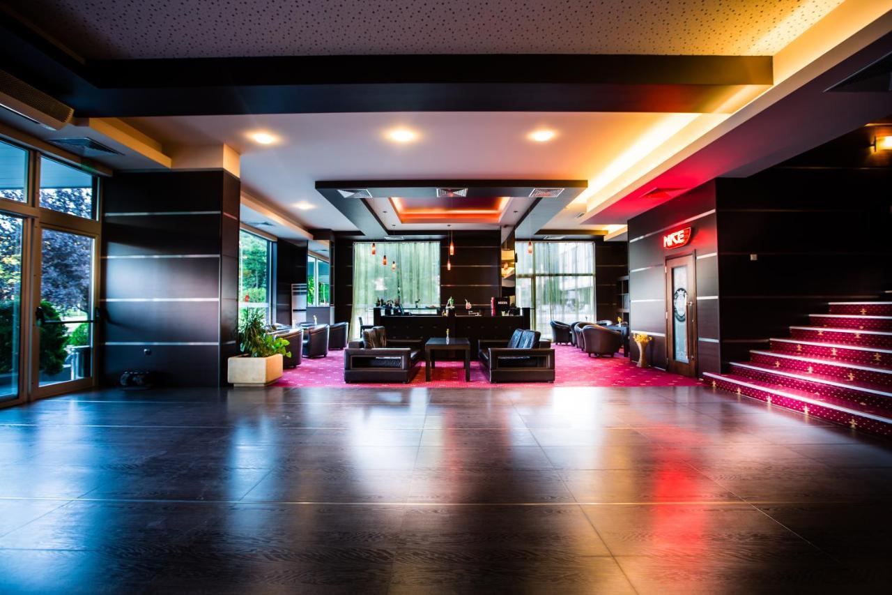 Hemus Hotel - Vratza Vratsa Bagian luar foto